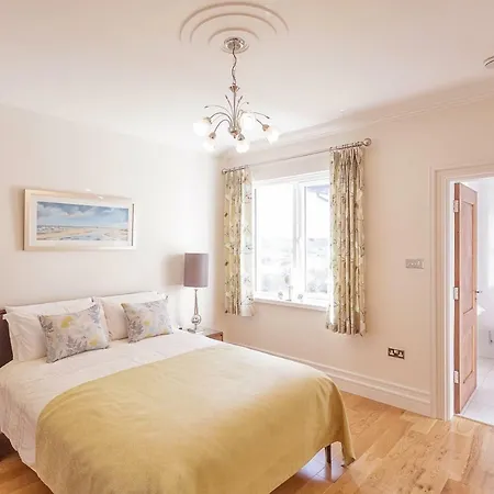 Belmont - Luxquisite Lettings 펜션 킬라니